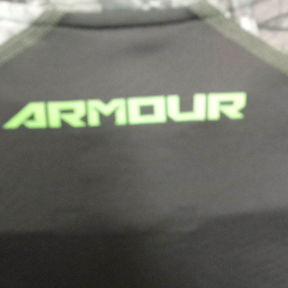 Under Armour Woodland Camo Long Sleeve Top - Picture 4 of 6